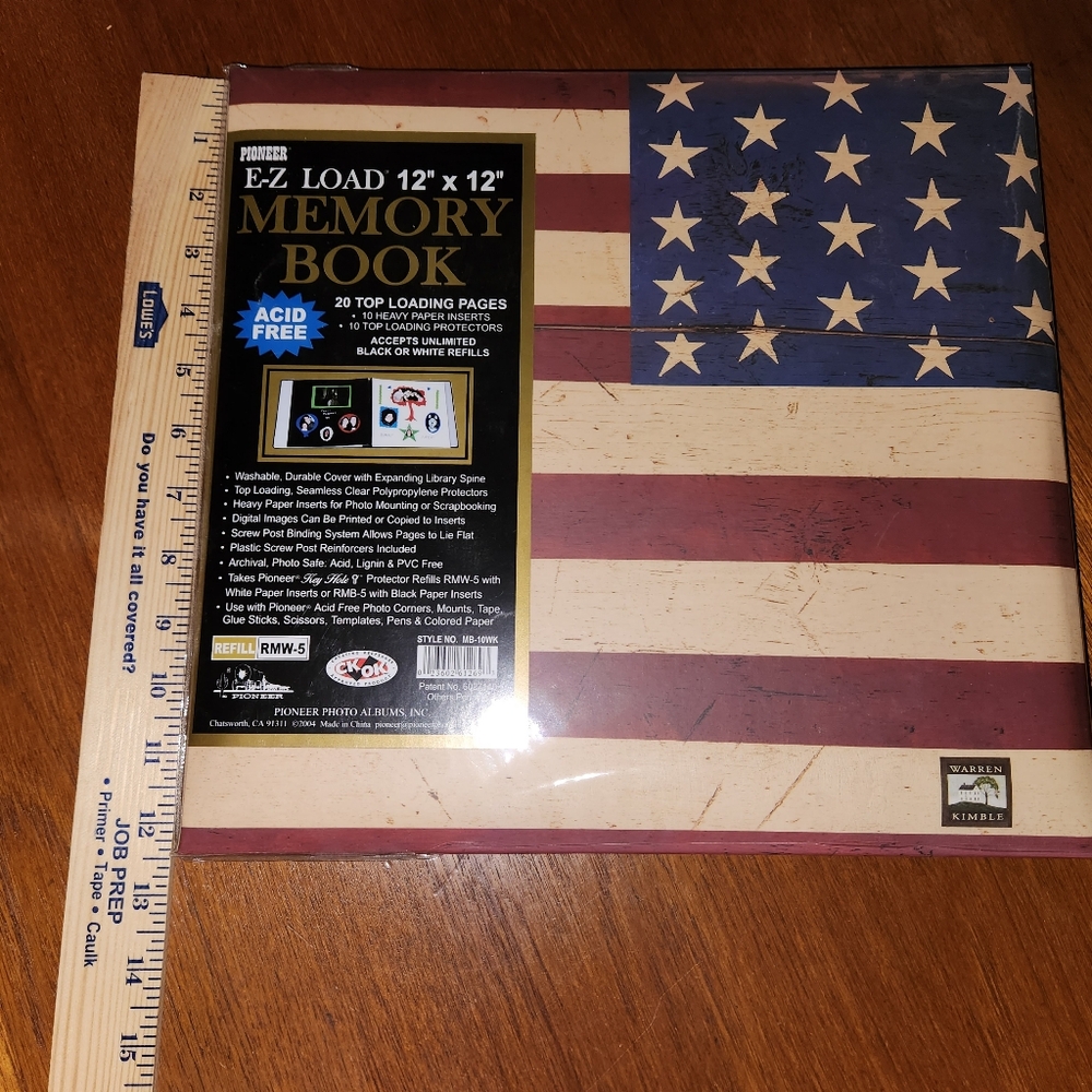 Pioneer E-Z Load Memory Book Photo Album Scrapbook with American Flag Cover